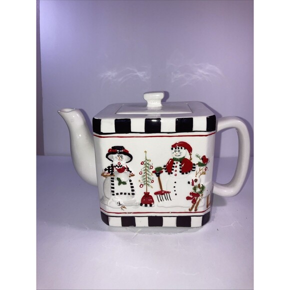 Vintage Ceramic Snowman Scene teapot - Picture 2 of 5